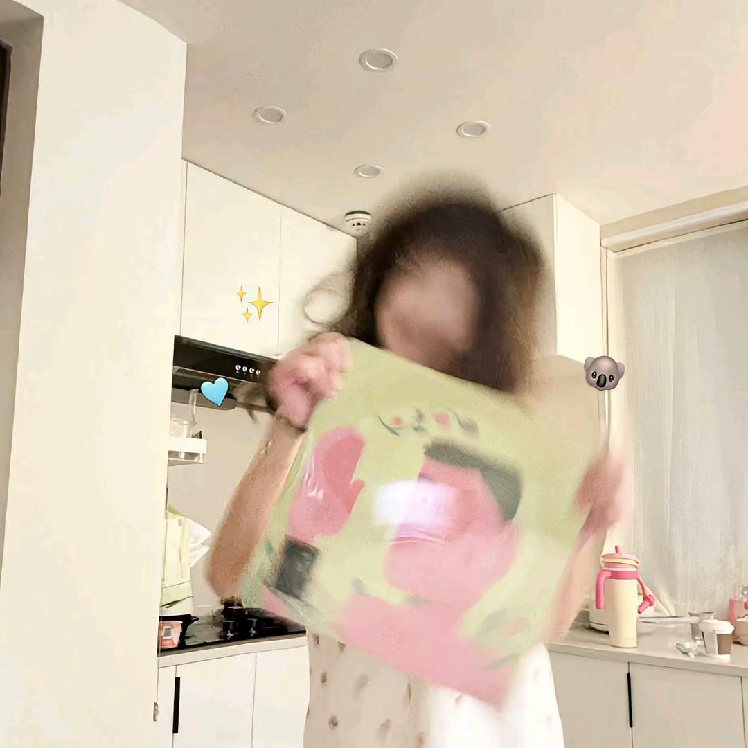 飞 鸟.