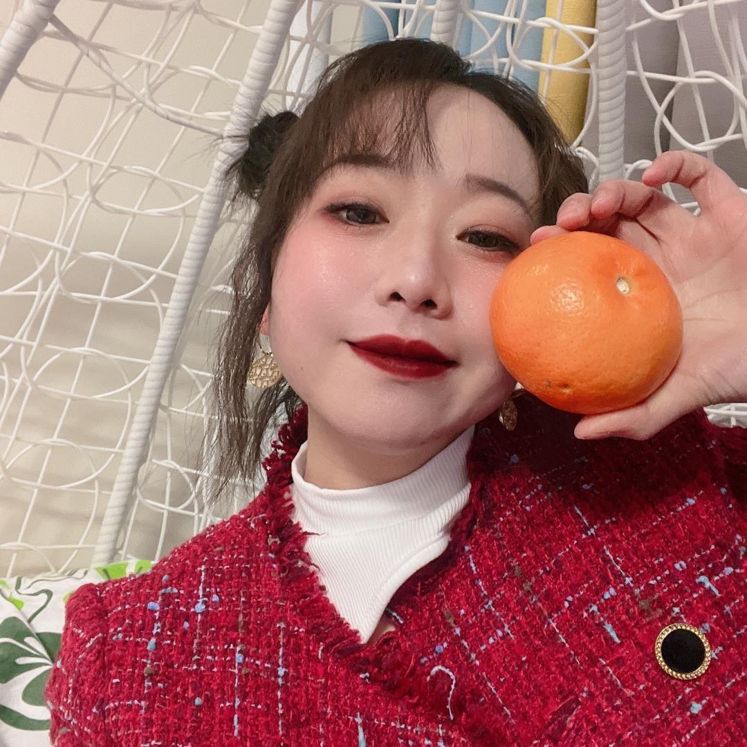 依媚儿女装批发