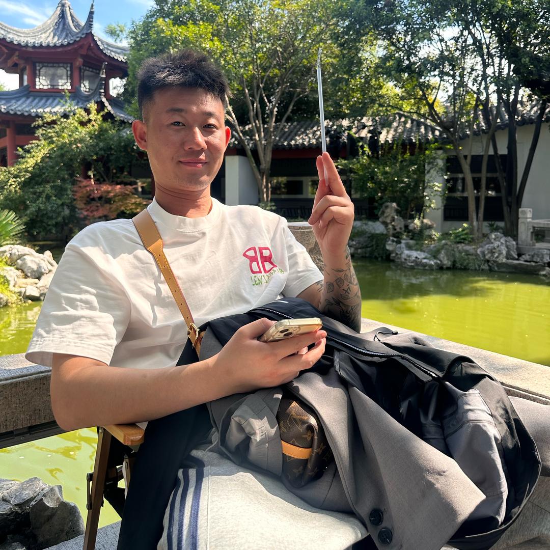 沧桑的小白
