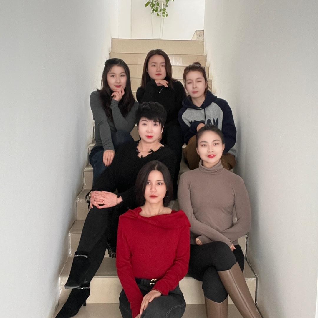 六姊妹