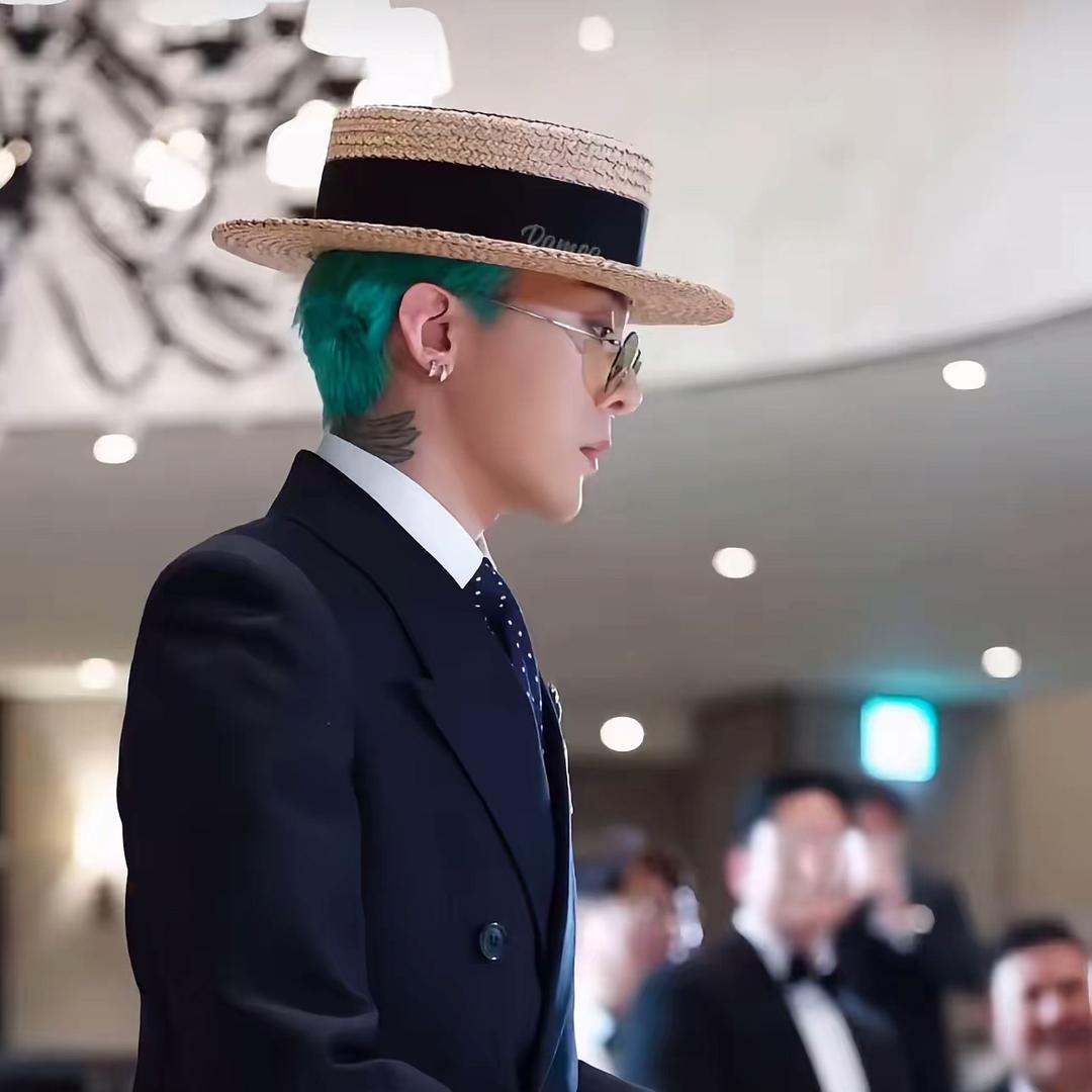 ღ゛高冷先森ᐝ