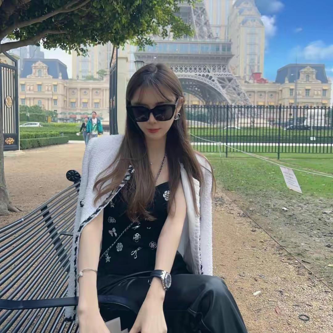 琪琪爱穿搭