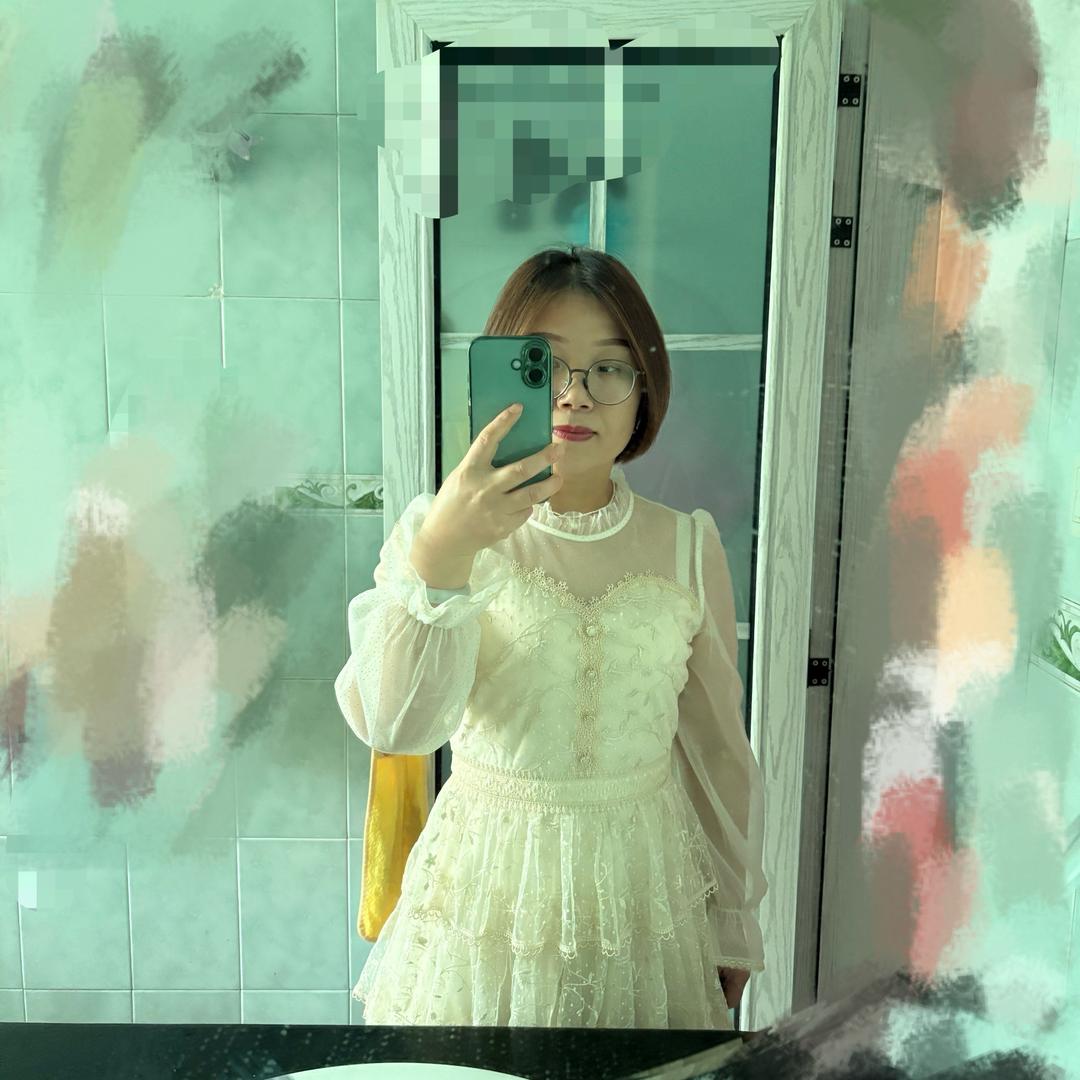 third daughter of 黄