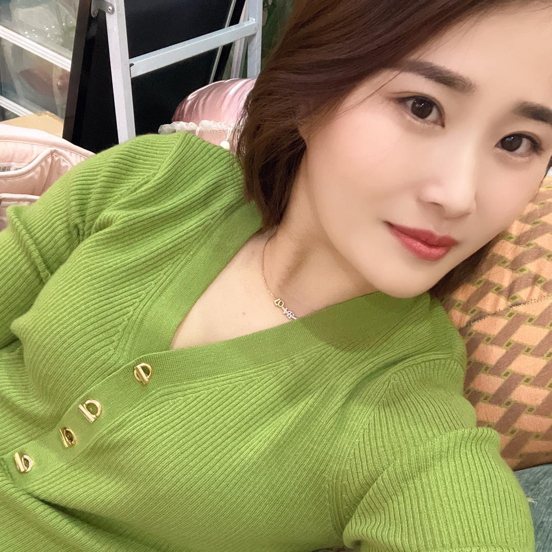 艺昕家 轻奢女装店