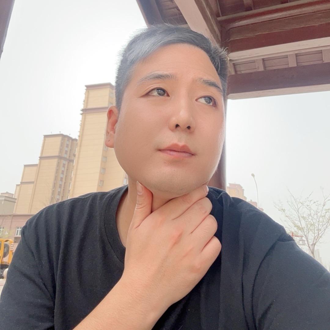 发牌员