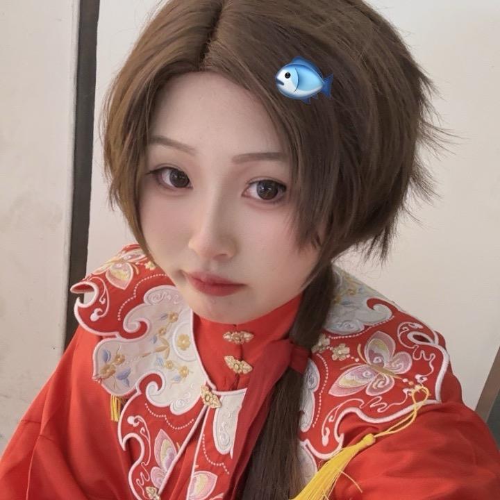 虞伊伊Yu
