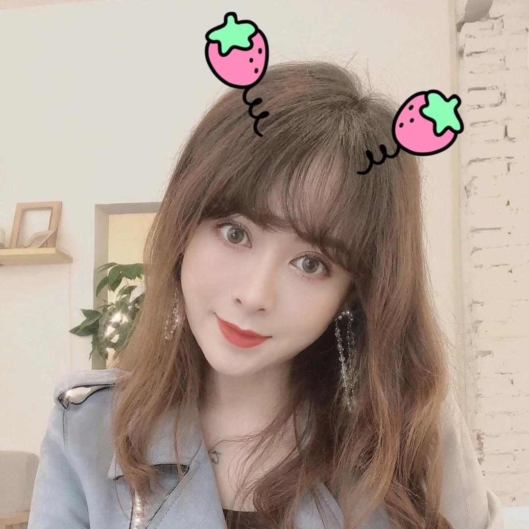 草莓爱吃🍓