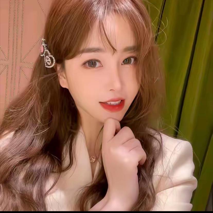 游鹿鹿(直播穿搭)