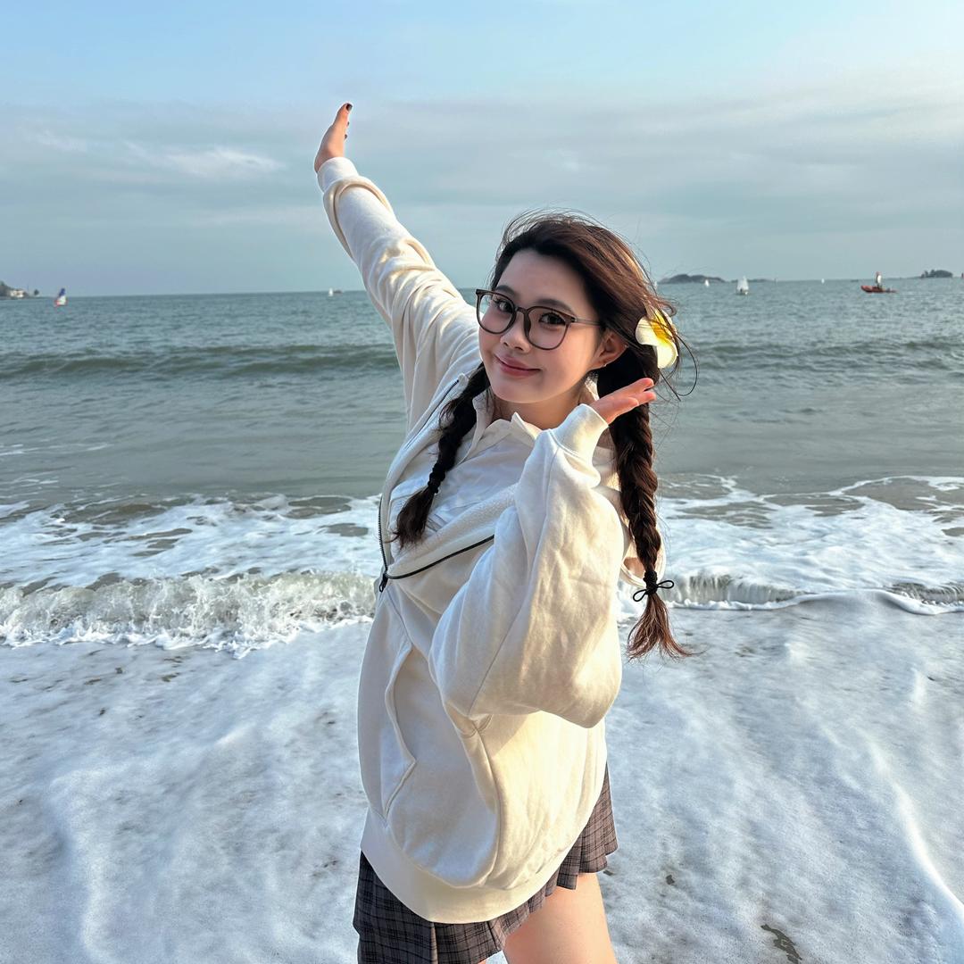 小红红红红