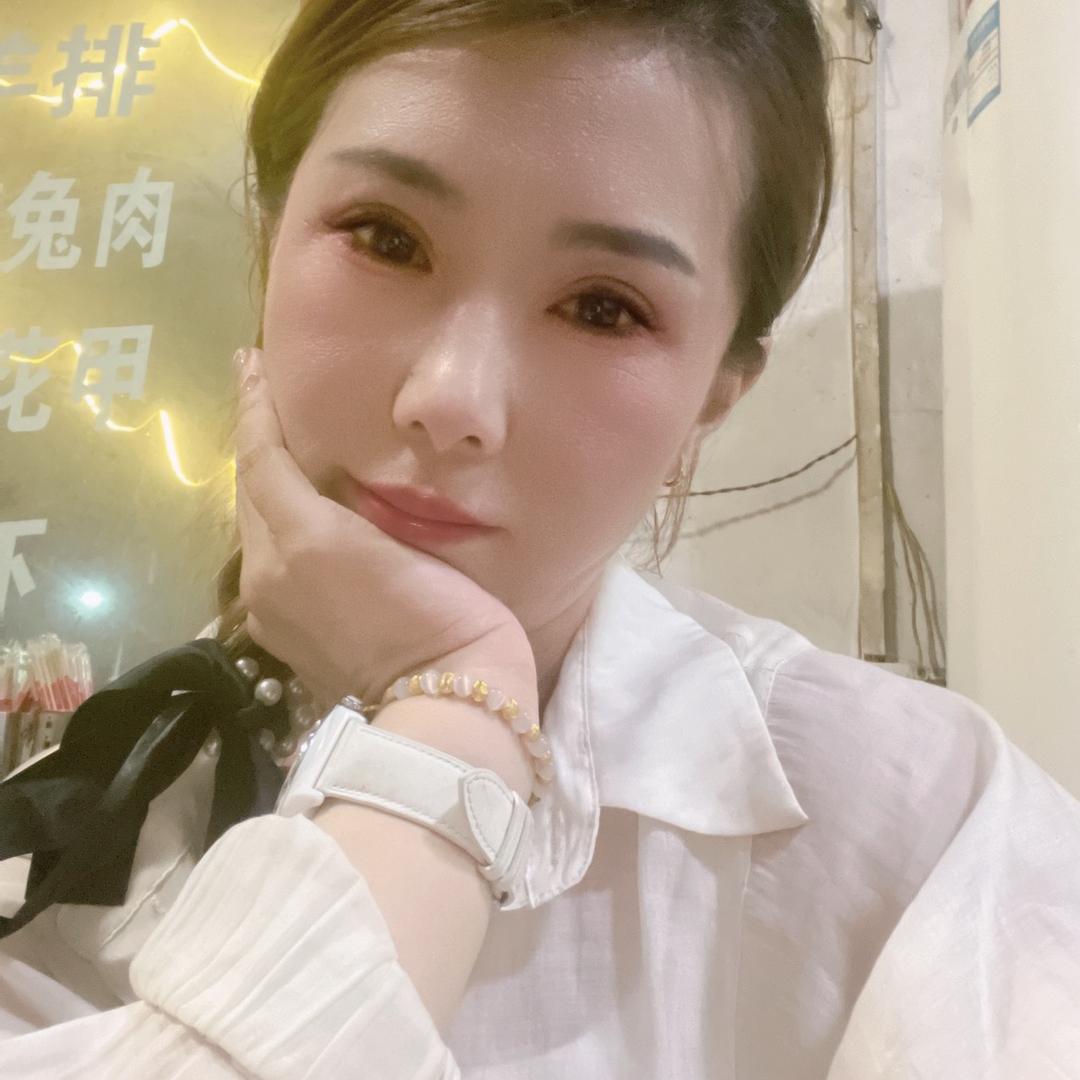 阳  阳（不私聊，谢谢🙏🙏）