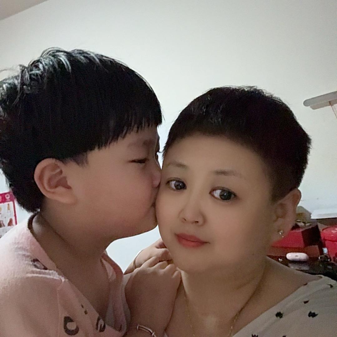 姥姥和小小刘
