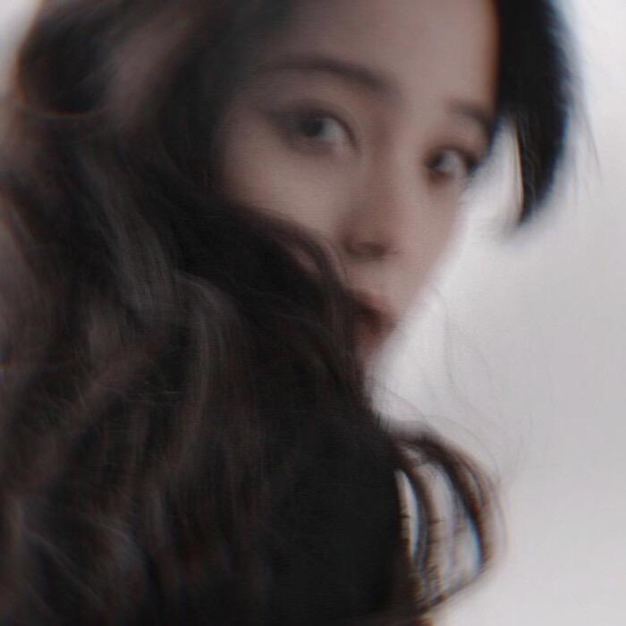 七七