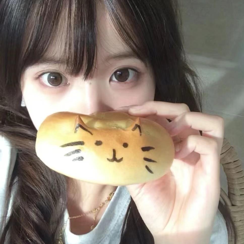 爱玩游戏的小仙女