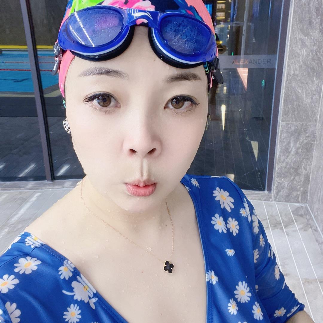 用户8332379470338