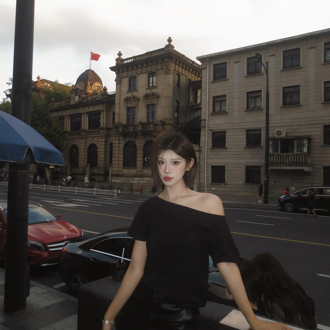 珠珠禾（极简穿搭）