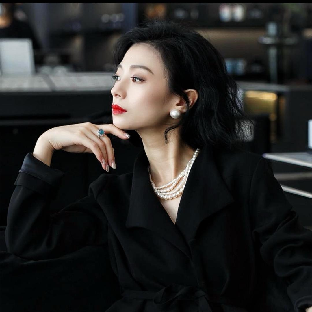 西子小老板娘高端女装