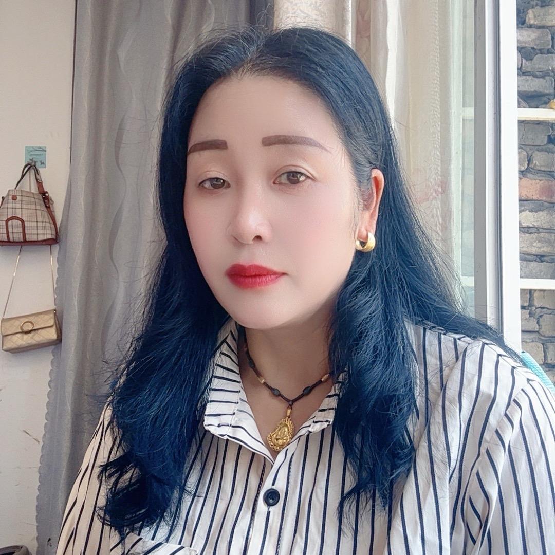 ღ᭄笑忘红尘᭄