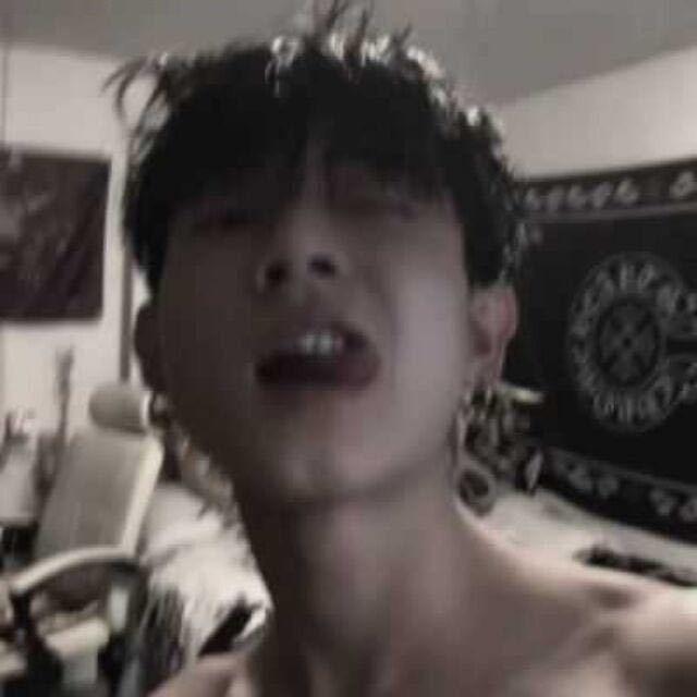 蝎子莱莱