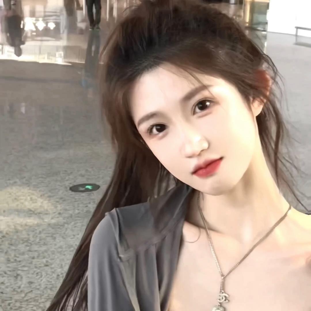 张腾月