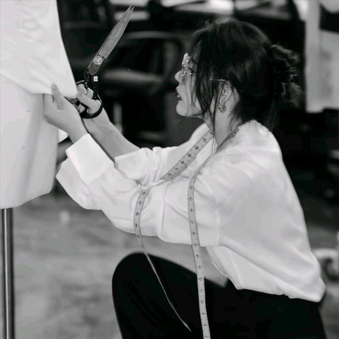 LYNEE七月-（爆款返场）