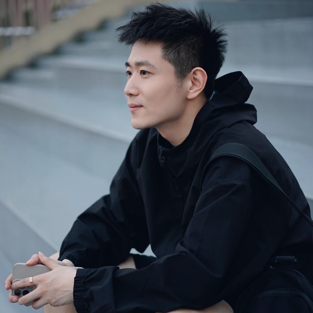 李飞羽毛球