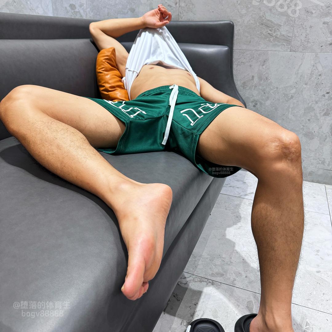 堕落的体育生