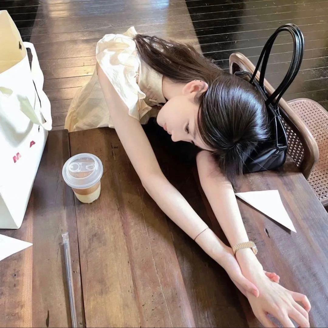小D