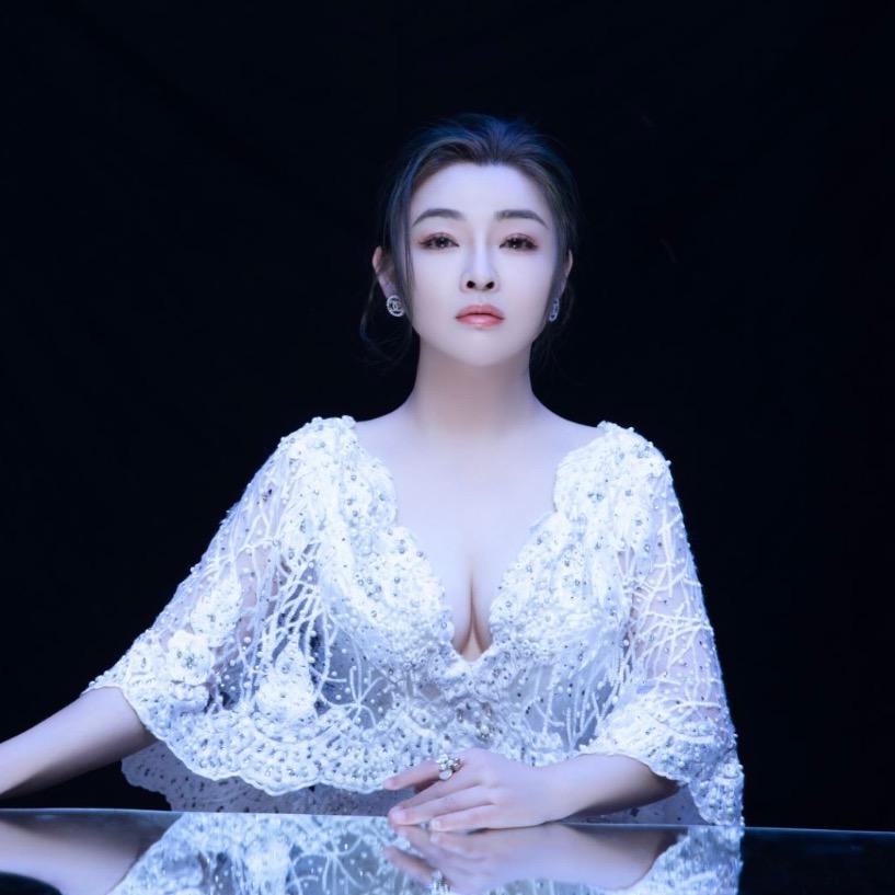 🌸虞美人招商专员方馨影🌸