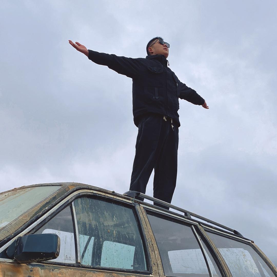 恩施健华名车-（何老板）