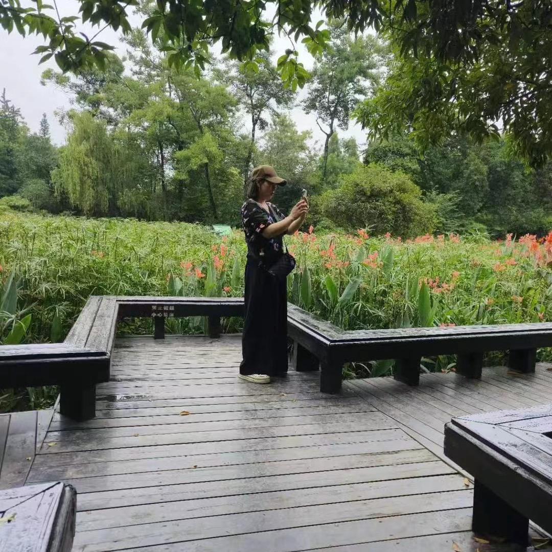 小溪溪