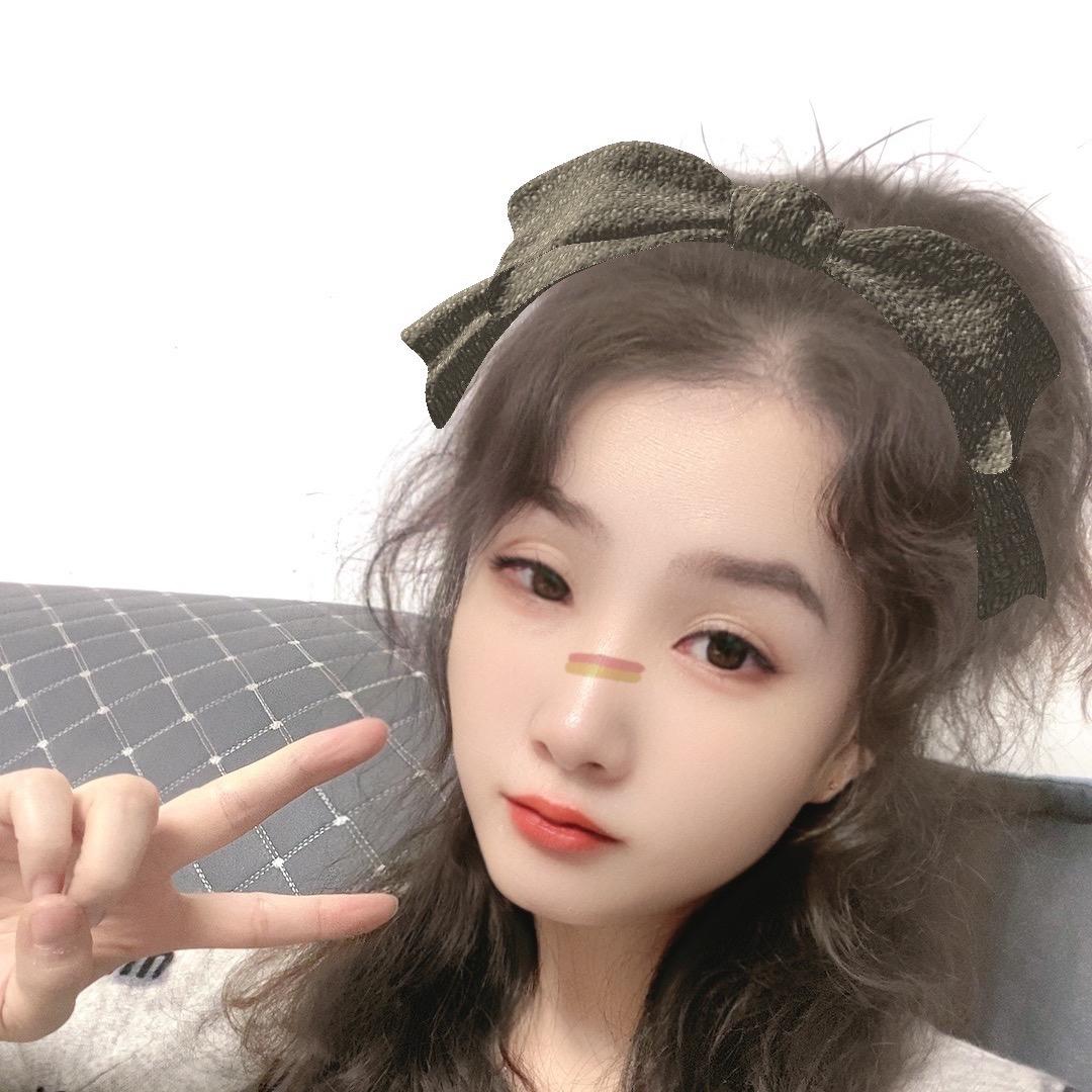 笑起来像个孩子