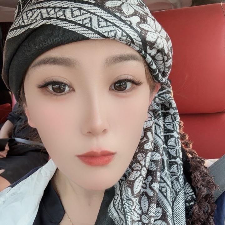 林娜老师42667725744
