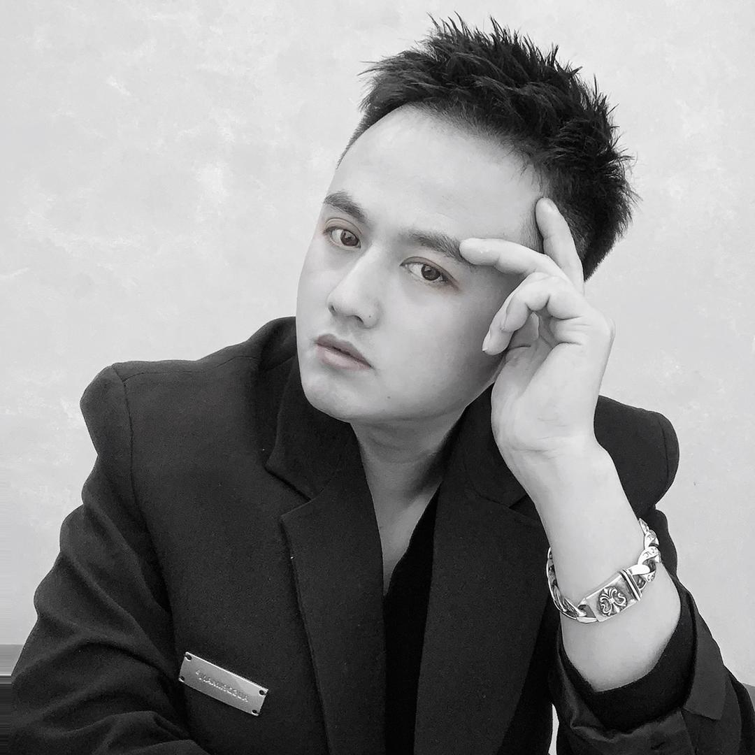 徐州 减龄发型设计  张健