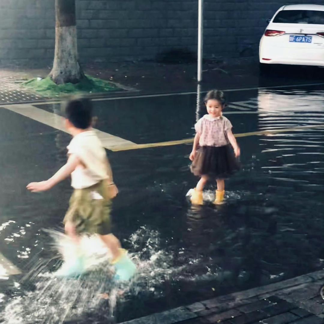 悲伤螺蛳粉ii（招纯绿鼠鼠）