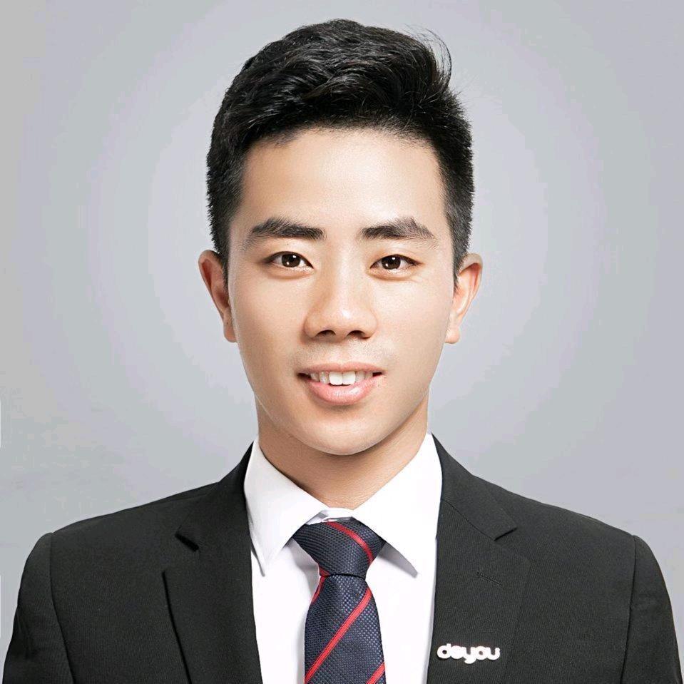 与辉探房