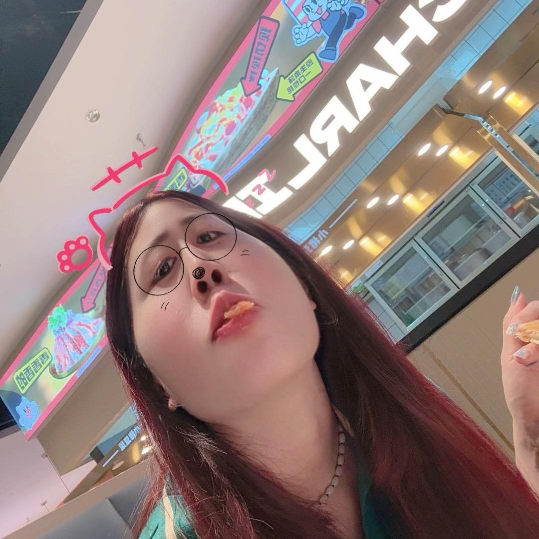 🍓•:莓啤汽*.*🍓