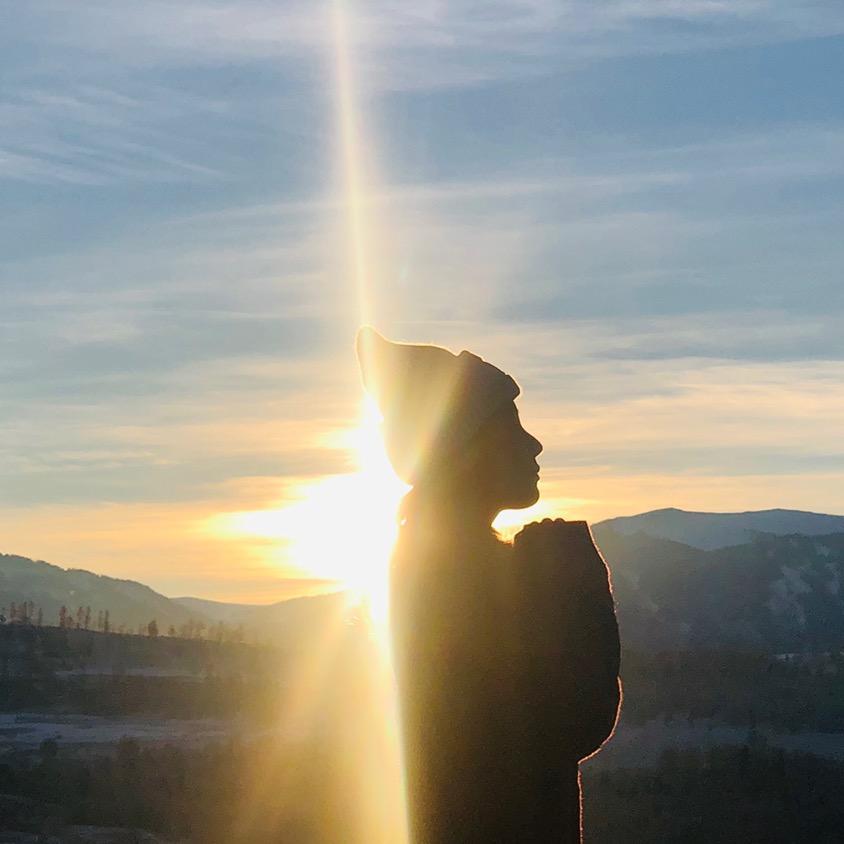 开着拖拉机唱情歌