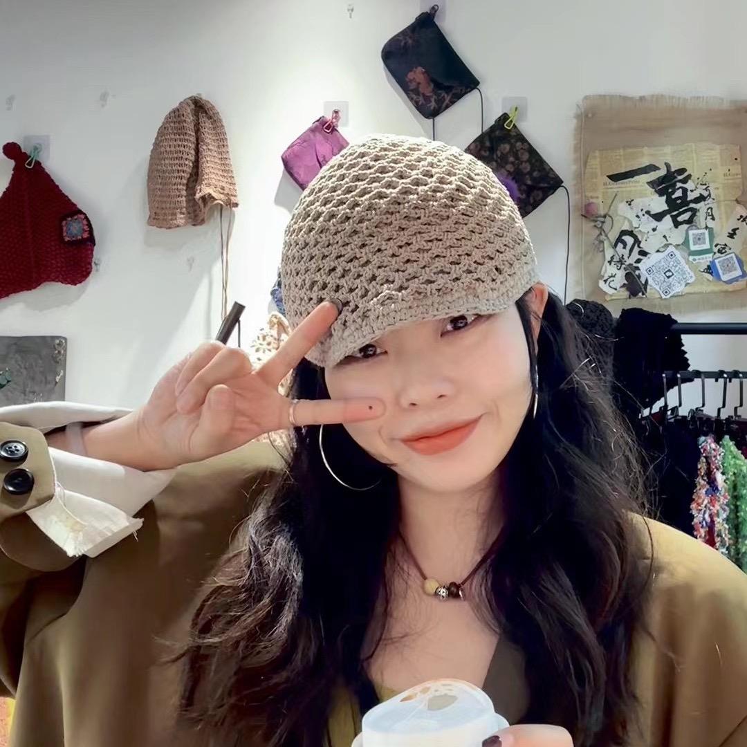 杨一喜手工帽子服饰