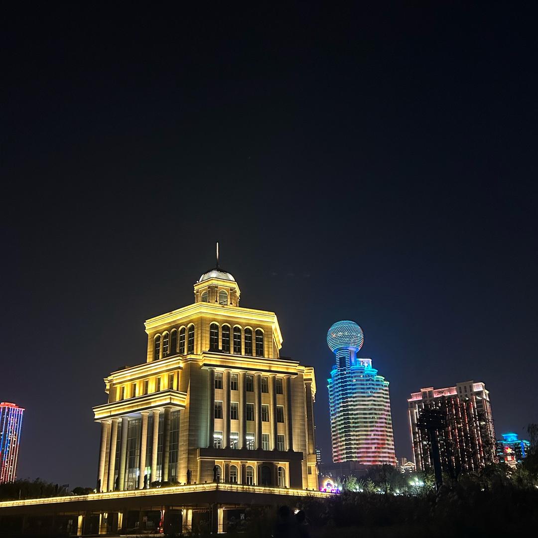 看着流星来许愿