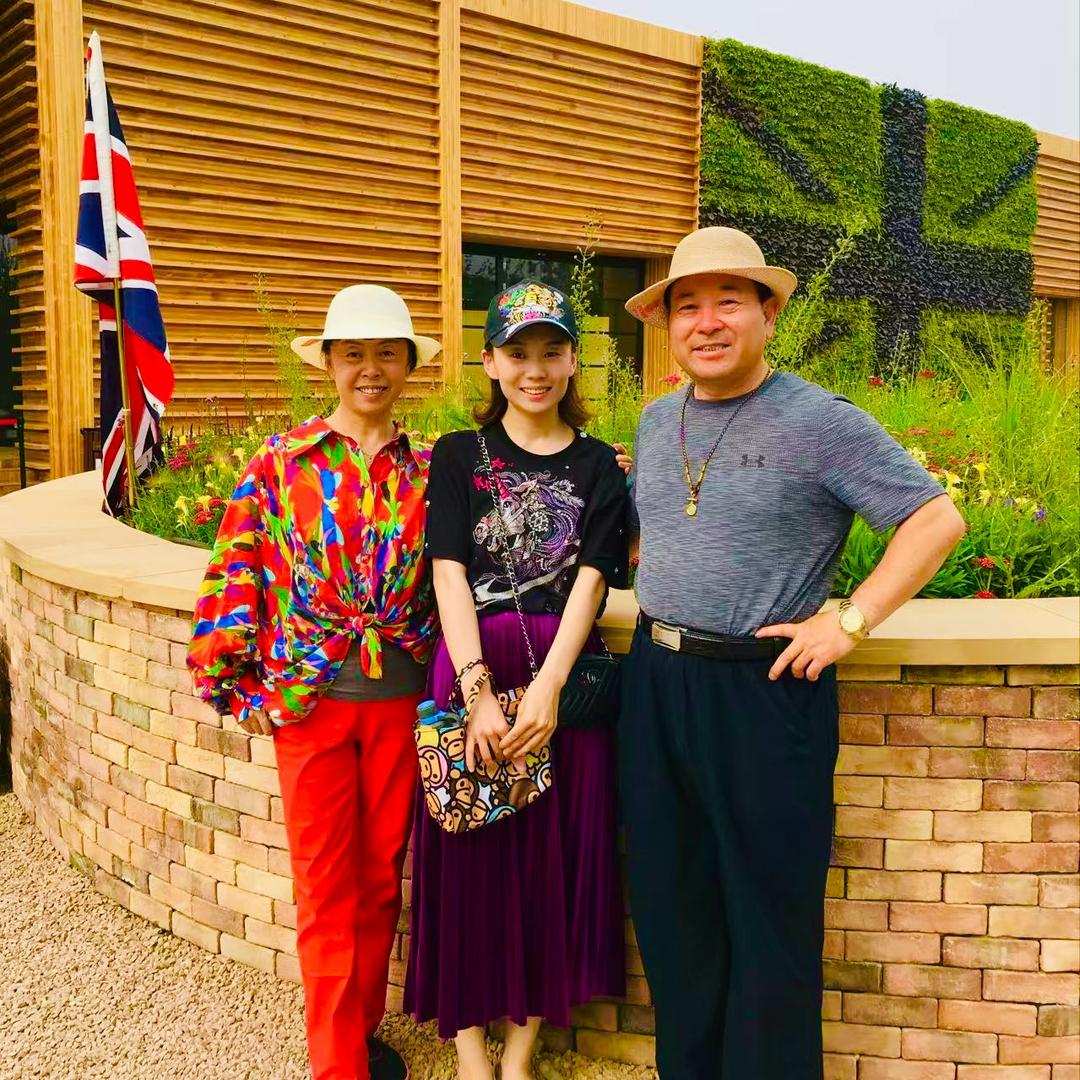 金色盾牌👮‍♂️🌈