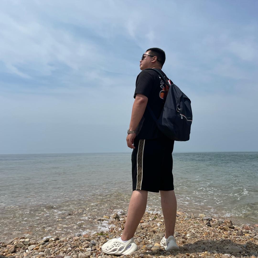 天天醉潇洒先生