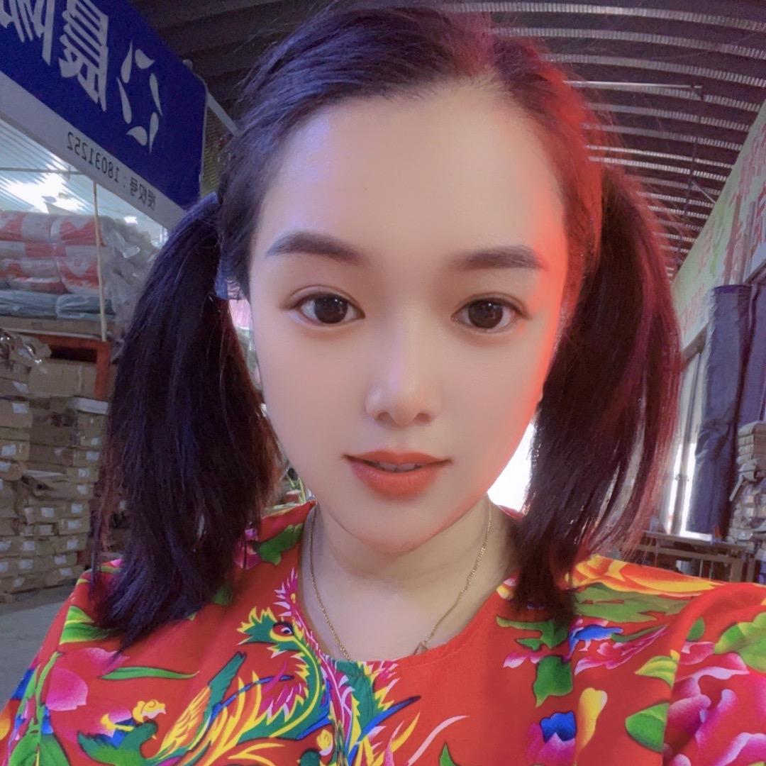 憨妮和漂亮兄弟媳妇