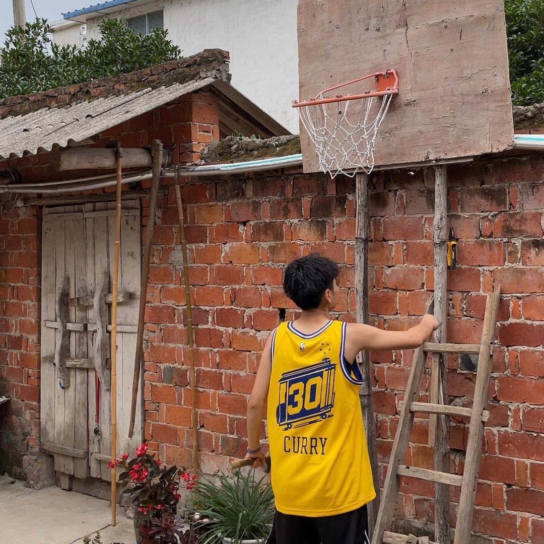 兰总超爱打篮球🏀