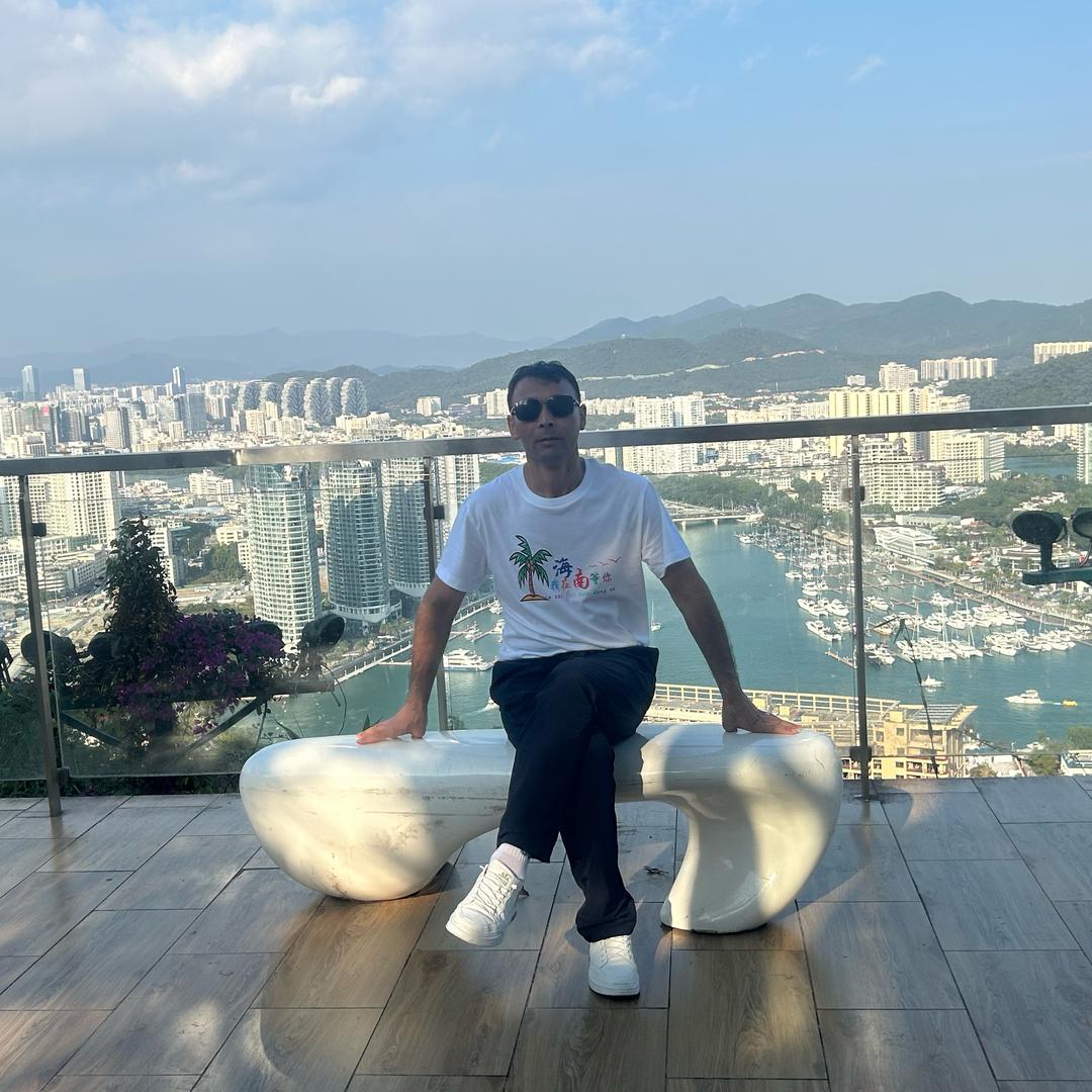 （新疆昌吉）拜山