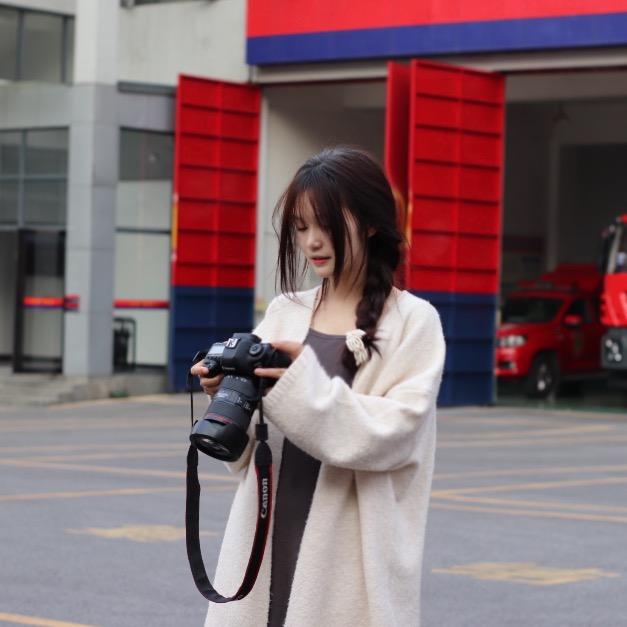 倩倩爱拍照📷