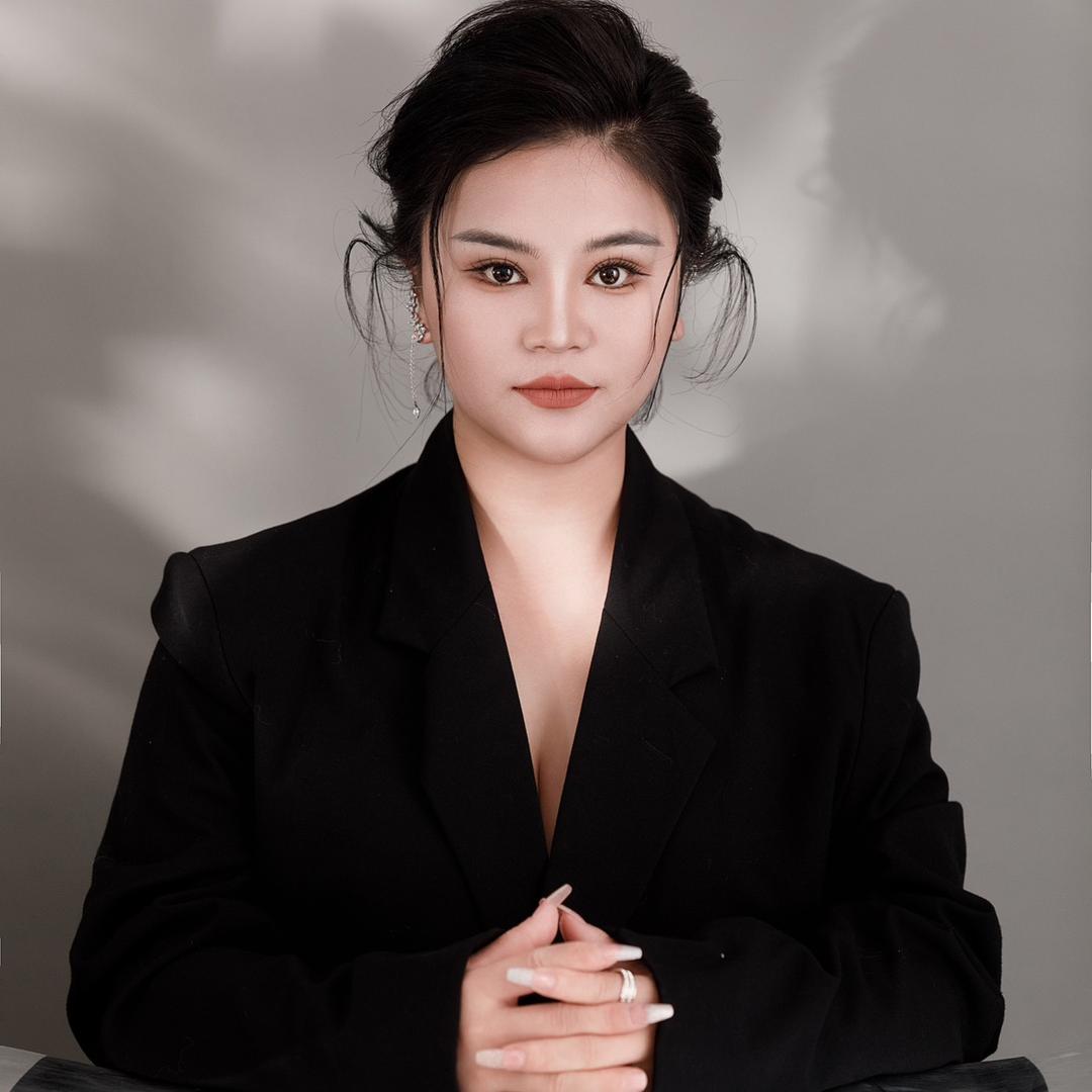 勤诚-湘湘（免费学化妆找我）