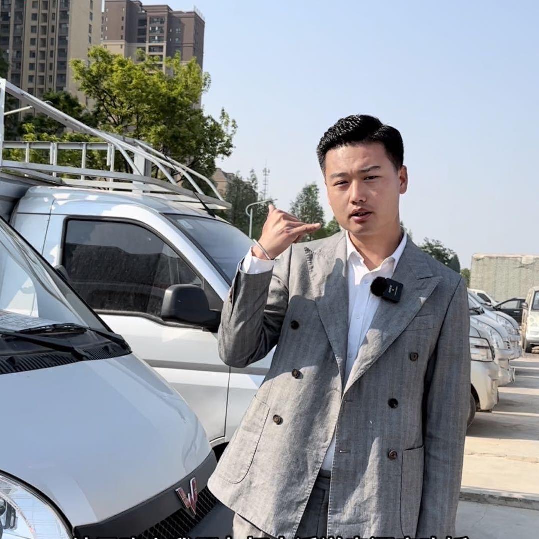 杰森说车（昆明面包车大卖场）