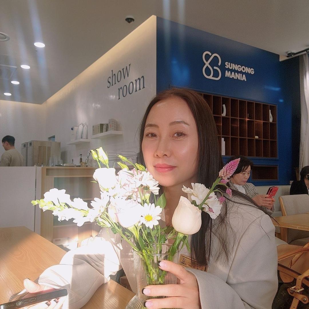 呦妮姐姐韩国女装