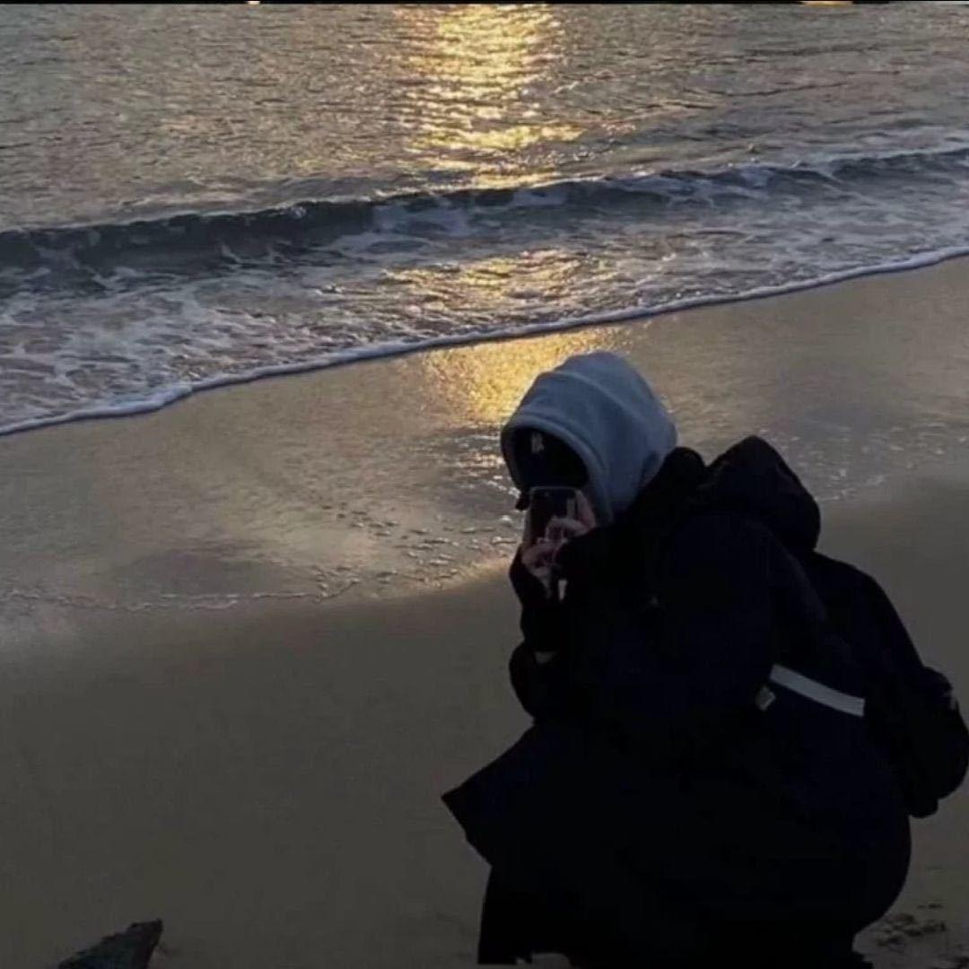 上山龙下山虎抽上利群我就跳舞