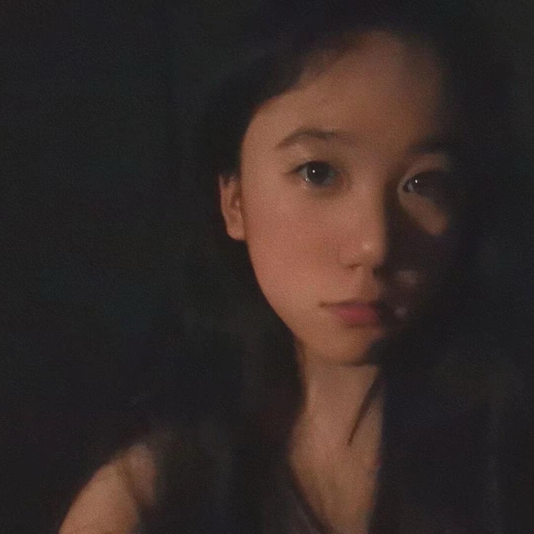 靠近我